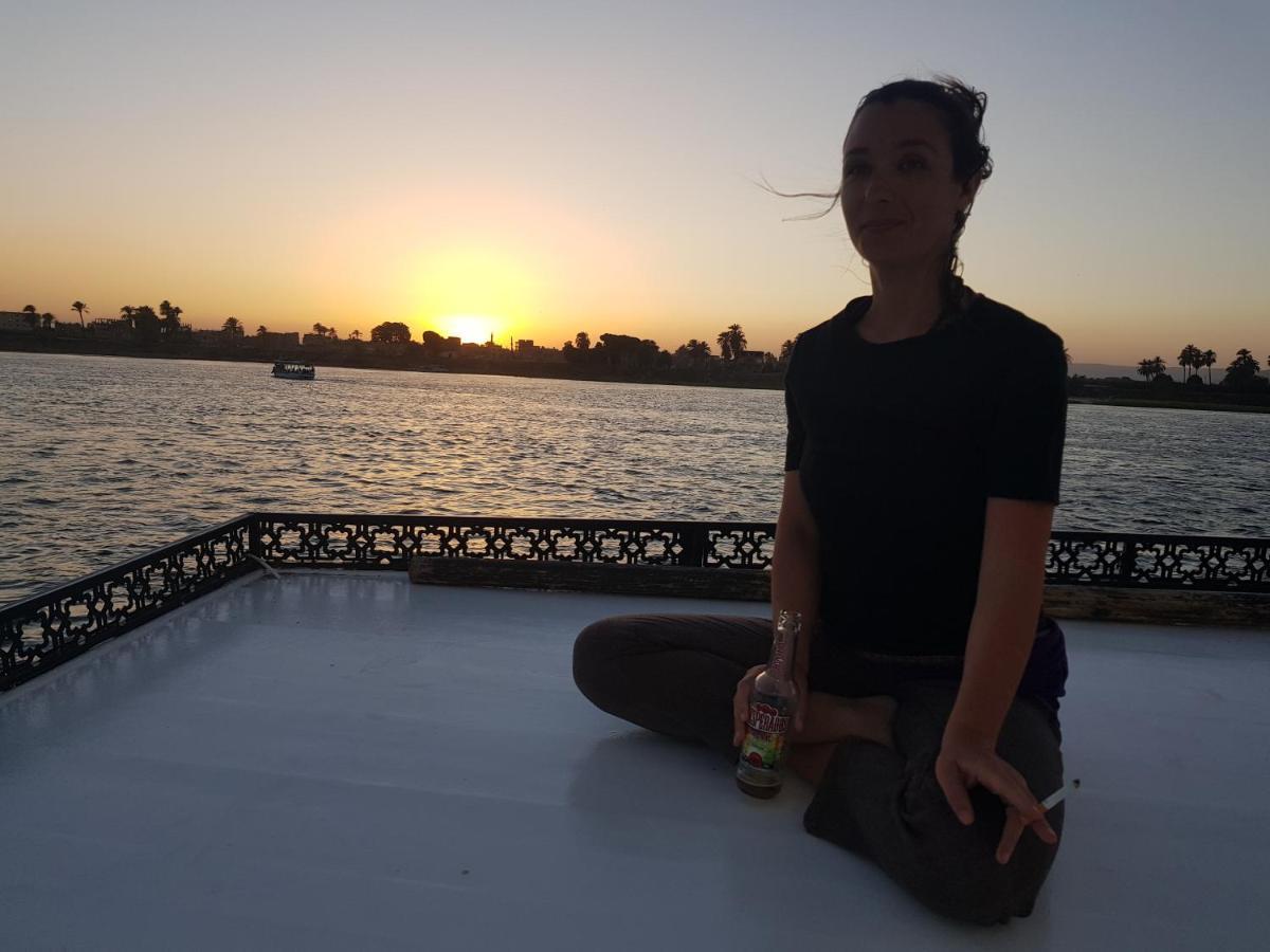 Nile Sunrise Felucca Boat Private Rental Луксор Екстериор снимка