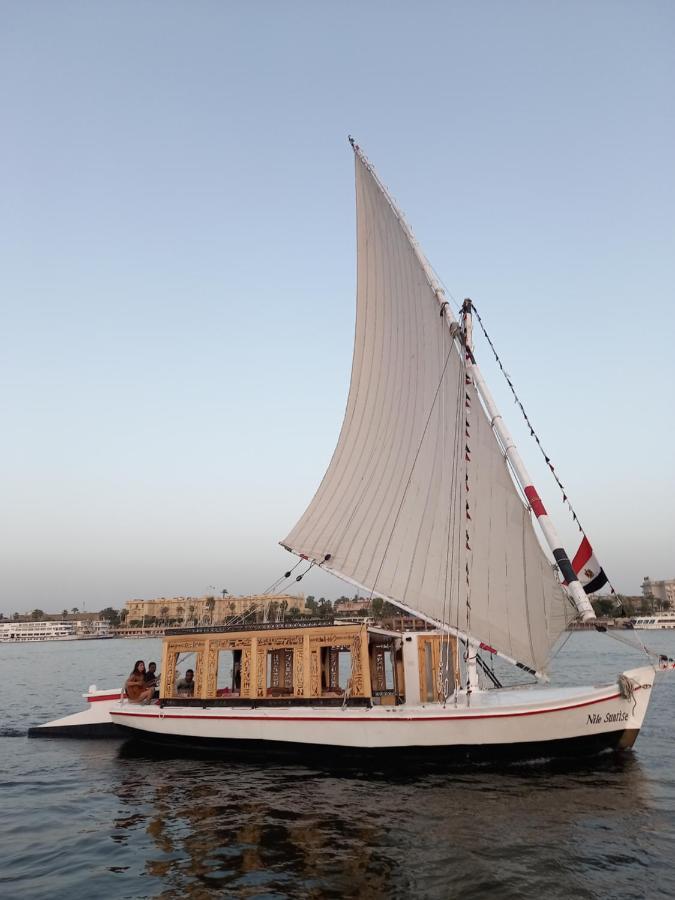 Nile Sunrise Felucca Boat Private Rental Луксор Екстериор снимка