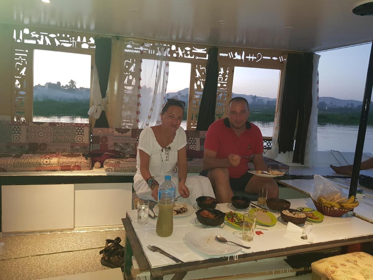 Nile Sunrise Felucca Boat Private Rental Луксор Екстериор снимка