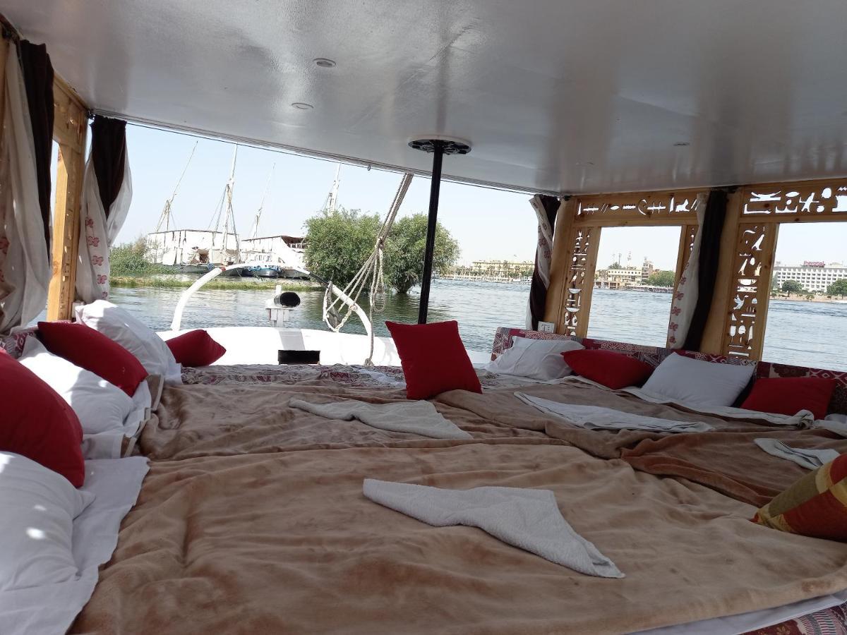 Nile Sunrise Felucca Boat Private Rental Луксор Екстериор снимка