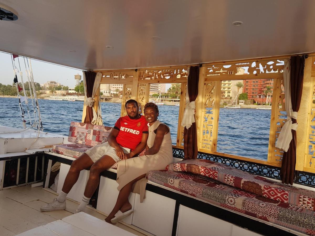 Nile Sunrise Felucca Boat Private Rental Луксор Екстериор снимка