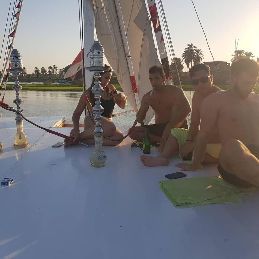 Nile Sunrise Felucca Boat Private Rental Луксор Екстериор снимка