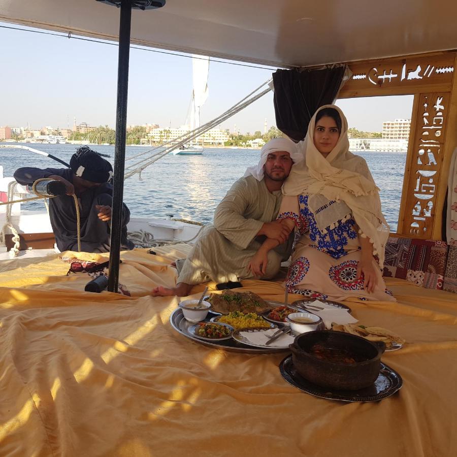 Nile Sunrise Felucca Boat Private Rental Луксор Екстериор снимка