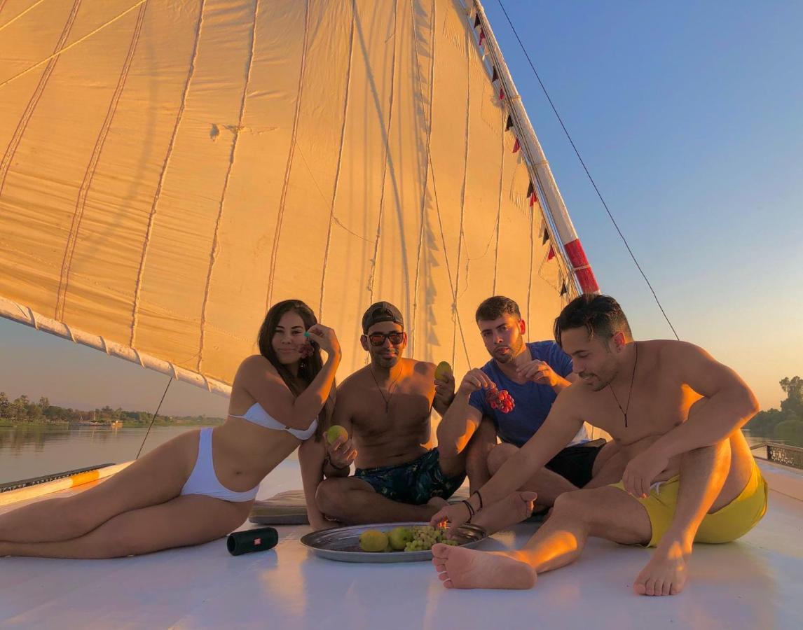 Nile Sunrise Felucca Boat Private Rental Луксор Екстериор снимка