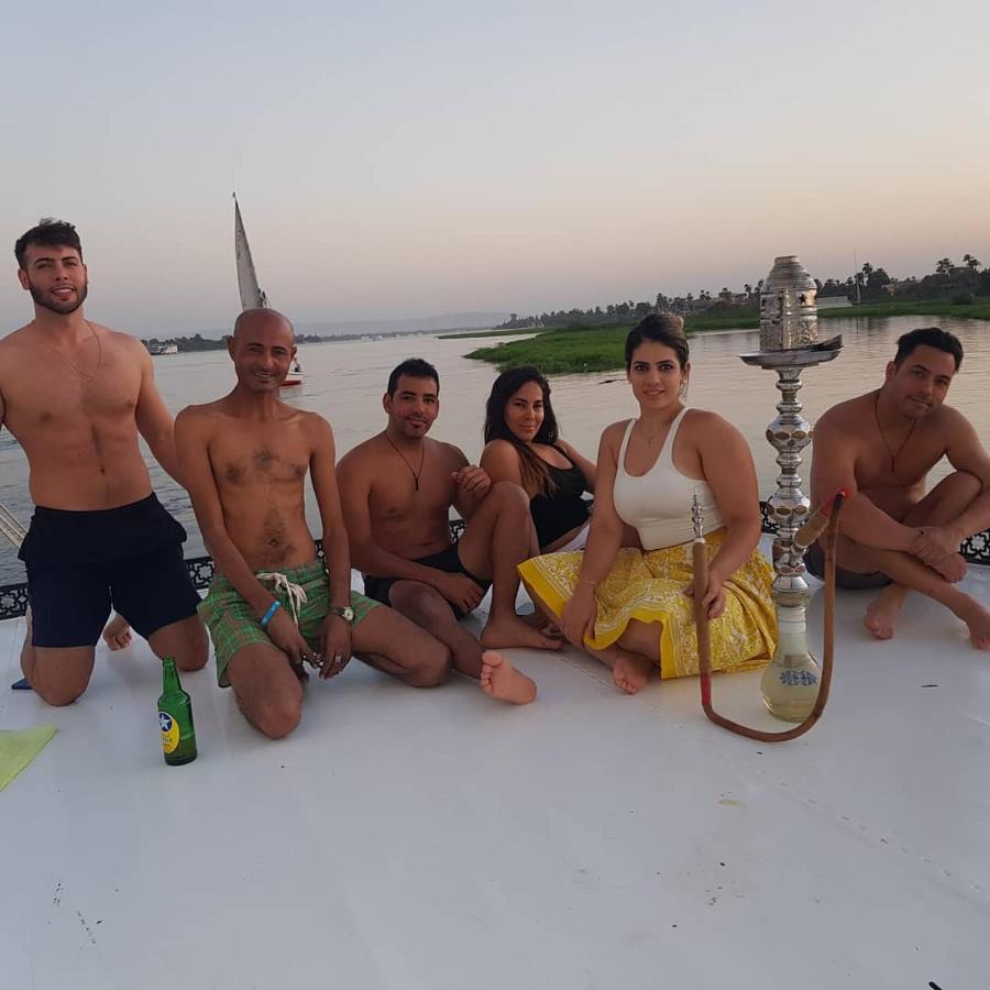 Nile Sunrise Felucca Boat Private Rental Луксор Екстериор снимка