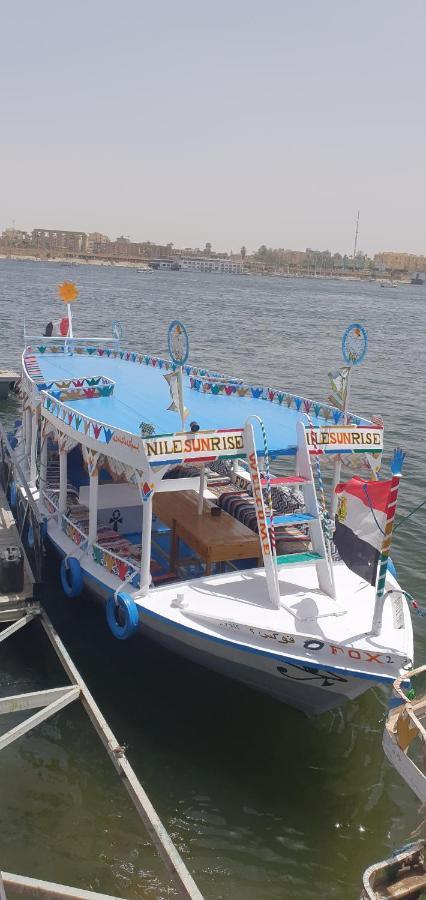 Nile Sunrise Felucca Boat Private Rental Луксор Екстериор снимка