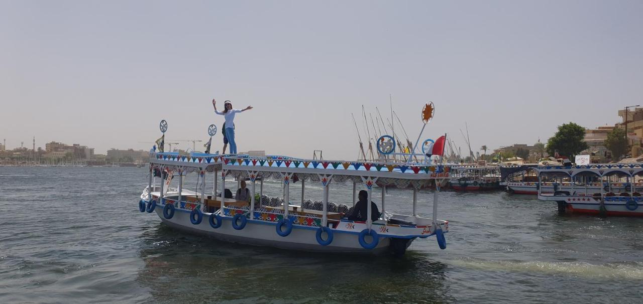 Nile Sunrise Felucca Boat Private Rental Луксор Екстериор снимка